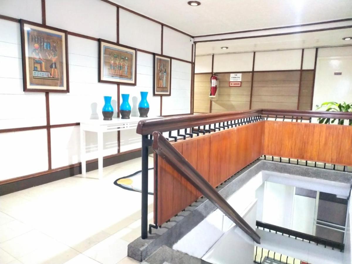 2 Hotel Saleh Angeles Esterno foto